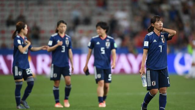 英格兰女足队力克日本队，争夺第五名