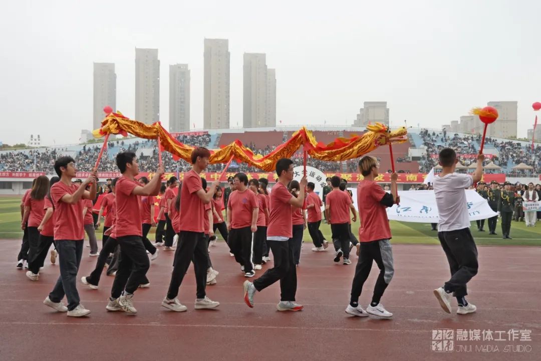 北京球队乘风破浪，一路高歌